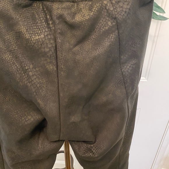 NWT Fate Snakeskin Print Soft Yoga Pants Leggings Workout Wear S - Picture 7 of 10